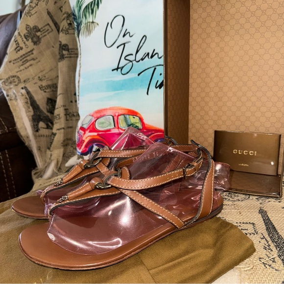 Gucci Horsebit Brown Leather Ankle Strap Thong Flat Sandals Size 36 - Picture 2 of 16